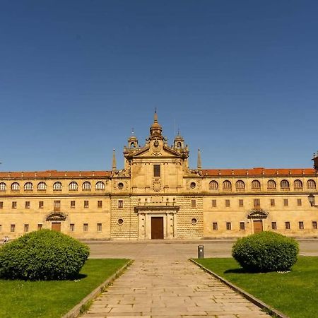 Apartamento Real Monforte De Lemos Esterno foto