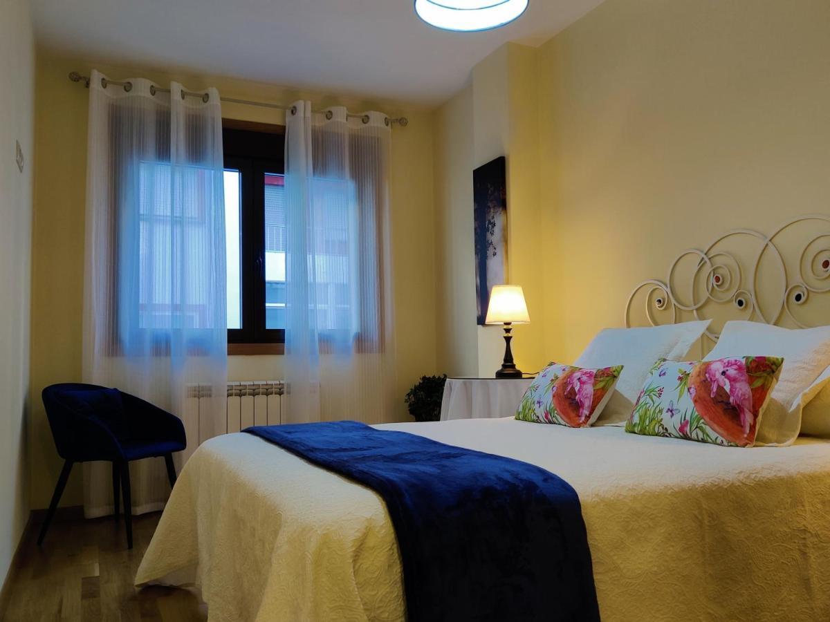 Apartamento Real Monforte De Lemos Esterno foto